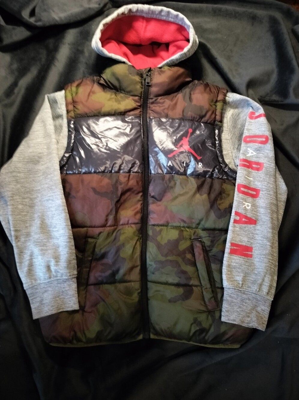 EUC AirJordan Kids Camo Puffer Jacket with Gray Sleeves and Red Accents - Large